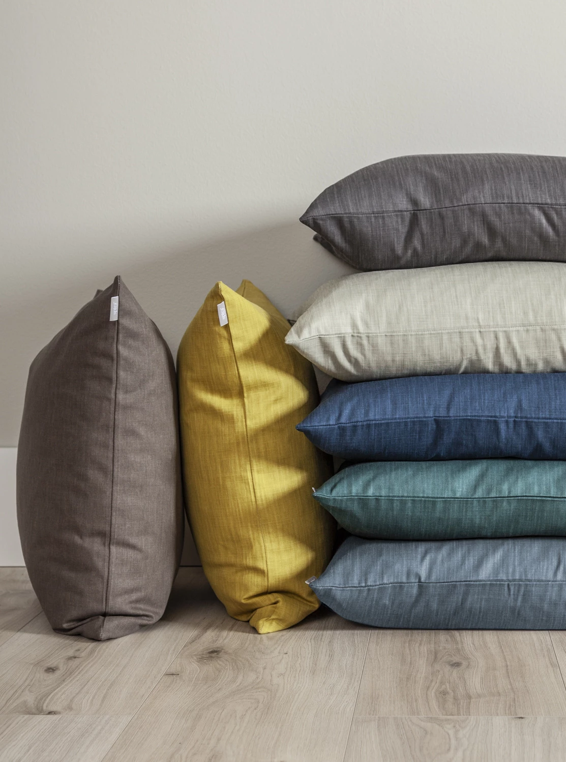 Spira of Sweden Plain Dark Gray Pillowcase 4 Spira of Sweden Plain Dark Gray Pillowcase