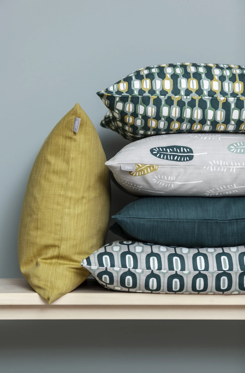 Spira of Sweden Green Cotton Fält Pillow Cover 4 Spira of Sweden Green Cotton Fält Pillow Cover