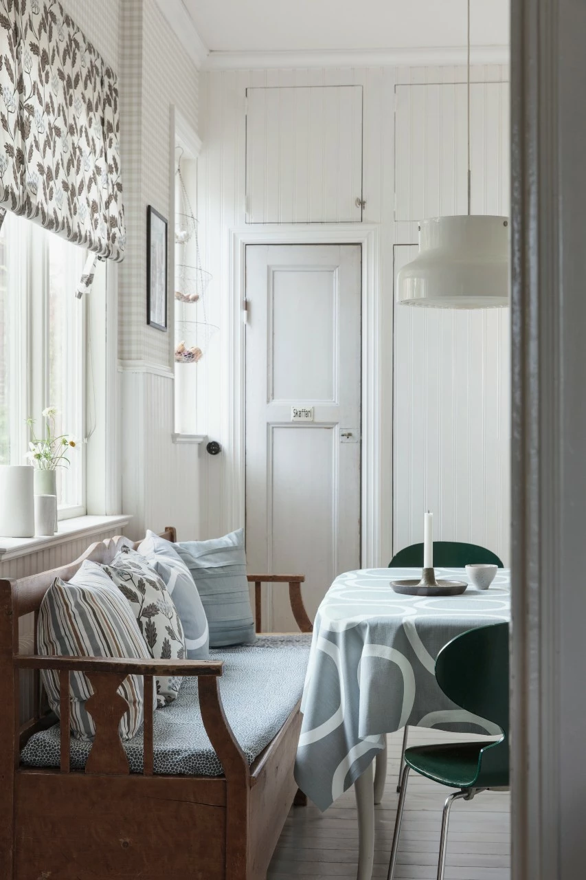 Spira of Sweden 50 x 50cm Brown Renfana Cushion Cover 4 Spira of Sweden 50 x 50cm Brown Renfana Cushion Cover