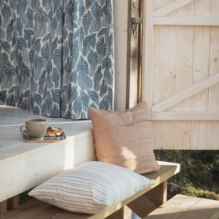 Spira of Sweden Pleat Cushion - Camel 5 Spira of Sweden Pleat Cushion - Camel