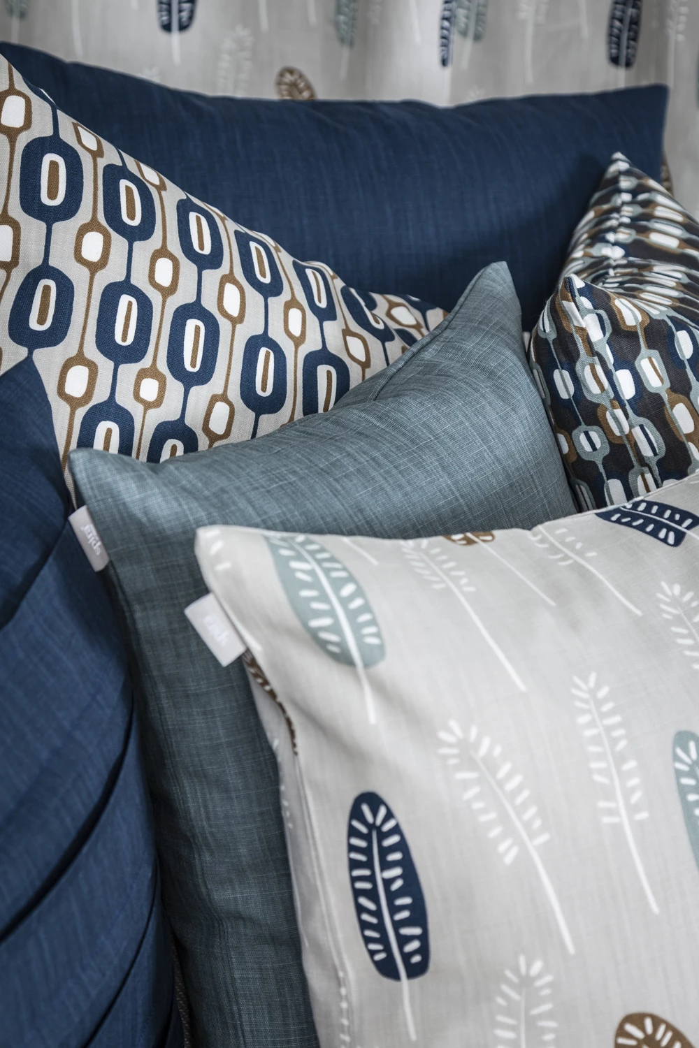 Spira of Sweden Blue Vippa Cushion Cover 4 Spira of Sweden Blue Vippa Cushion Cover